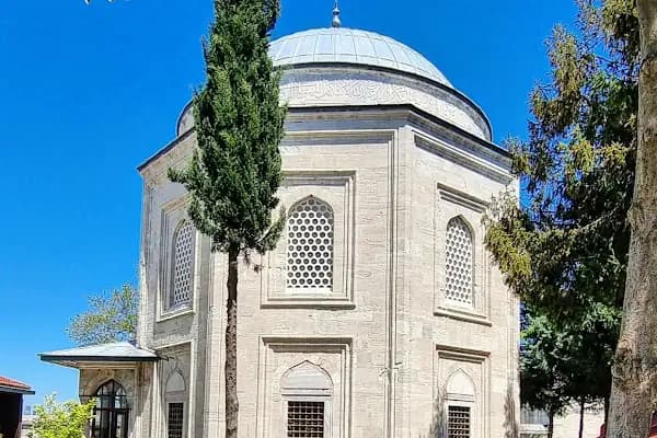Hürrem Sultan Türbesi - Tarihi Yer - İstanbul Adalar