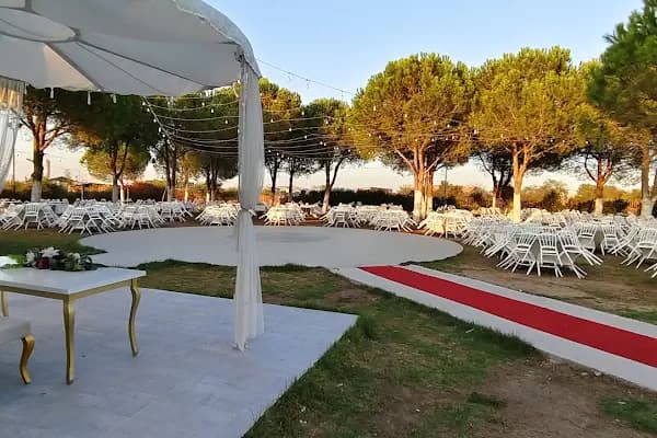 Set Kır Bahçesi - Düğün Salonu - Balıkesir Gönen