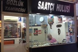SAAT VE GÖZLÜK TAMİRCİSİ HULUSİ USTA