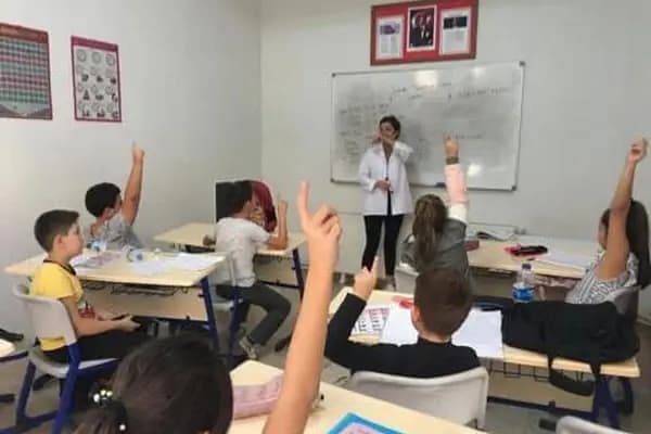 VIP Özel Esin Çalışkan Eğitim Kurumları - Eğitim Kurumu - İzmir Buca