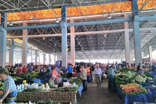 T.C. Narlıdere Belediyesi Pazar Yeri ve Semt Spor Tesisi - Pazar - İzmir Selçuk
