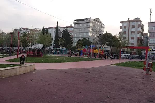 Aliya İzzetbegoviç Parkı - Park - İstanbul Güngören