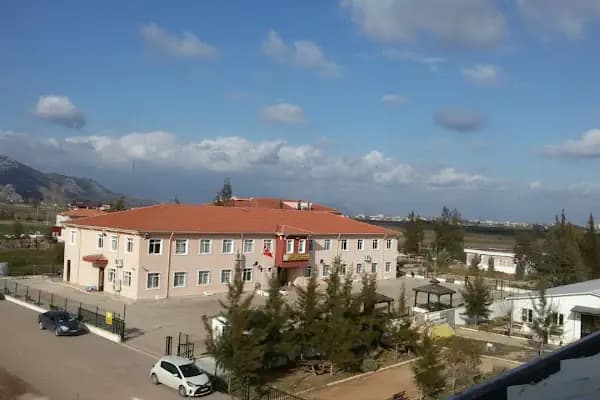 EMİNE İLHAN KADAM MESLEKİ VE TEKNİK ANADOLU LİSESİ - Okul - Antalya Döşemealtı
