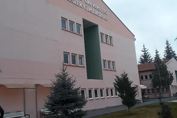 Kayseri Üniversitesi Teknik Bilimler Meslek Yüksekokulu - Üniversite - Kayseri Kocasinan
