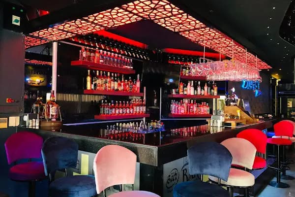 Hippo - Bar - İzmir Buca