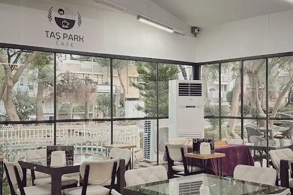 Taş Park Cafe - Restoran - İzmir Balçova