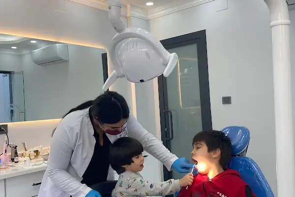 Diş Hekimi Özge Füsun MESUTOĞLU - Diş Hekimi - Adana İmamoğlu