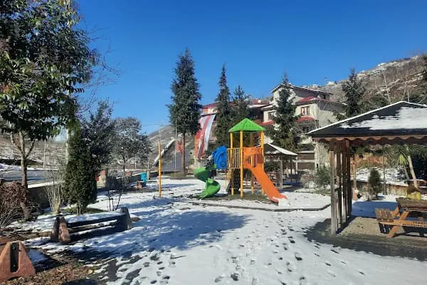 Akçaabat Akçaköy İlkokulu/Ortaokulu - Okul - Trabzon Akçaabat