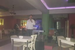 Arabesque Lounge Pub