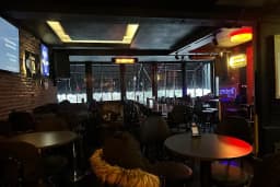 Alt Pub &amp; Music