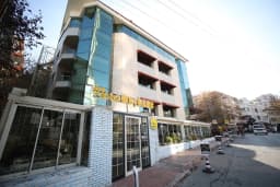 Grand Nora Hotel