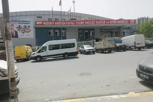 Yenikent Mustafa Akboğa Kapalı Yüzme Havuzu - Halka Açık Yüzme Havuzu - İstanbul Gaziosmanpaşa