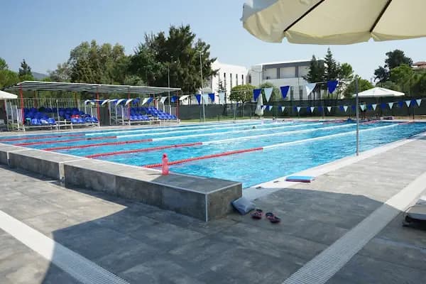 Ege Üniversitesi Yarı olimpik Açık Yüzme Havuzu - Yüzme havuzu - İzmir Bornova