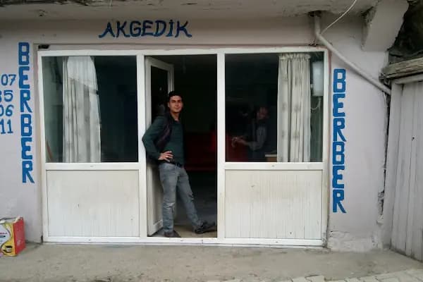 Akgedik Berber - Berber Dükkanı - Adana Aladağ
