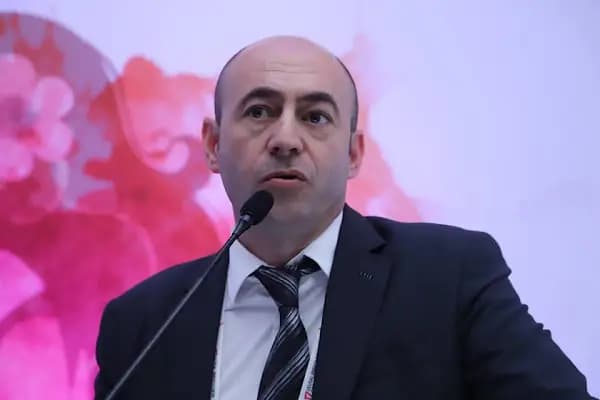 Prof. Dr. Mesut Polat - Kadın Hastalıkları ve Doğum Uzmanı - İstanbul Ataşehir
