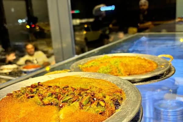 Gaziantepli ferhat usta FH künefe katmer - Tatlıcı - İzmir Bergama