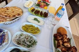 Sınırsız Kanat ve Meze