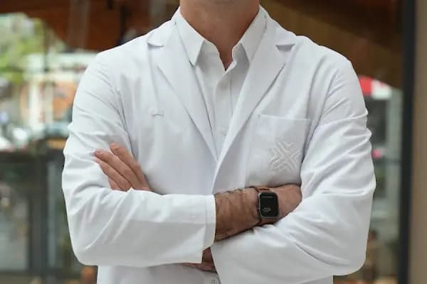 Doç. Dr. Erdinç Genç - Ortopedi Cerrahı - İstanbul Bağcılar