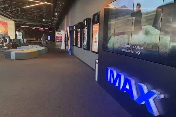 Paribu Cineverse Mavibahçe - Sinema Salonu - İzmir Bergama