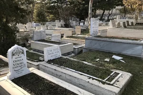 Osman Yüksel Serdengeçti Kabri - Mezarlık - Ankara Akyurt