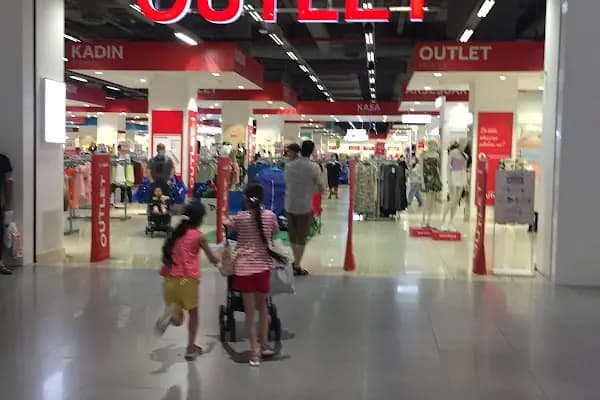 212 Outlet - Outlet Alışveriş Merkezi - İstanbul Kâğıthane