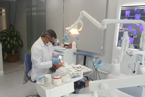 Dişhekimi Ender Memişoğlu - Doktor - Antalya Alanya
