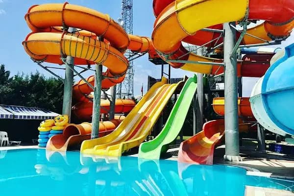Akyıldız Aquapark - Yüzme Havuzu - Balıkesir Edremit