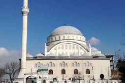 Hz.Ebubekir Camii
