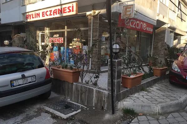 Aylin Eczanesi - Eczane - İzmir Bornova