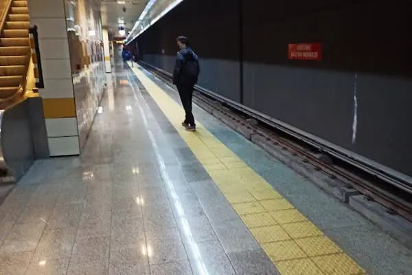 Yenimahalle - Metro İstasyonu - Ankara Altındağ