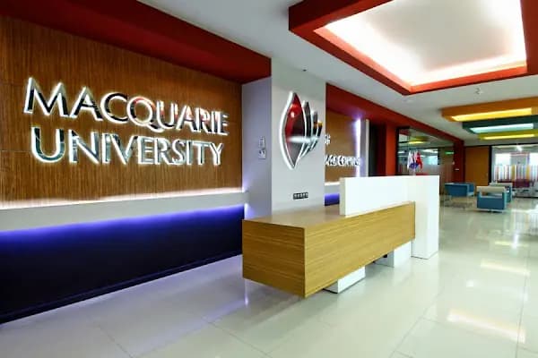 Macquarıe Üniversitesi İngilizce Dil Kursu - Dil Okulu - Bursa İnegöl
