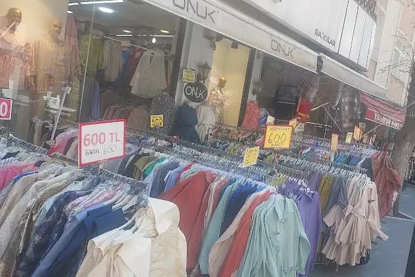 ONUK GİYİM - Giyim mağazası - İstanbul Bağcılar