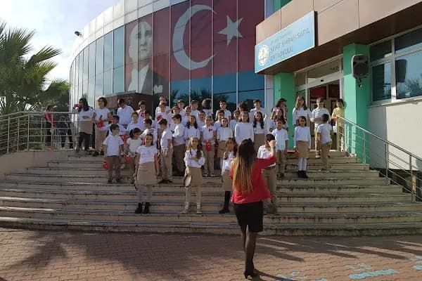 Şehit Emrah Sapa Ortaokulu - Okul - Kocaeli Gölcük