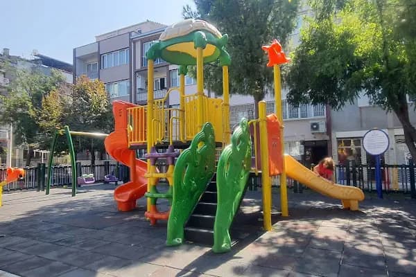 Konak Belediyesi Piri Reis Parkı - Park - İzmir Beydağ