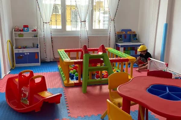 Neşeli Kayık Oyun Evi - Okul Öncesi - İzmir Bornova