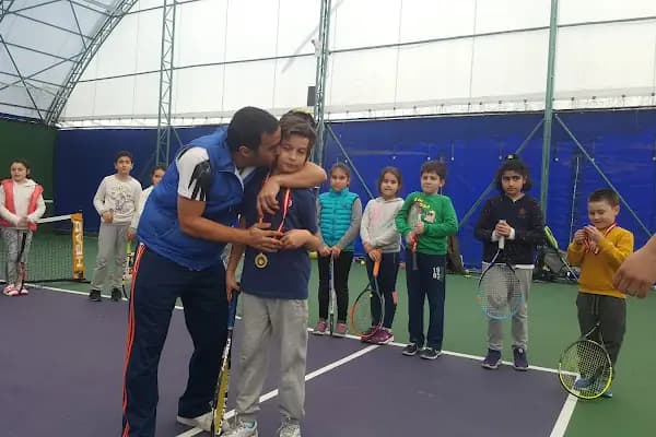 AVRUPA YAKASI TENİS KULÜBÜ - Tenis -Okçuluk Fitness - Spor kompleksi - İstanbul Arnavutköy