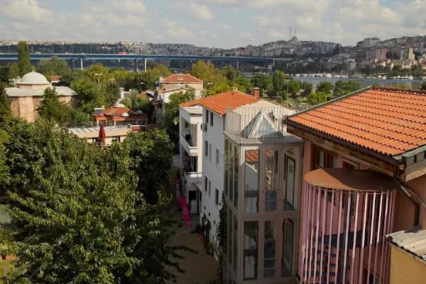 Istanbul Ayvansaray Üniversitesi - Üniversite - İstanbul Ümraniye