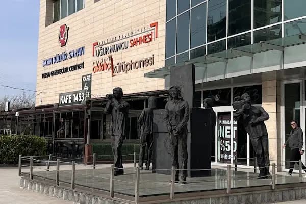 Magazin Outlet Alışveriş Merkezi - Mağaza - Bursa İnegöl