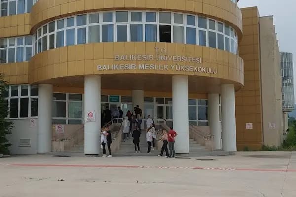 Balıkesir Üniversitesi meslek yüksek okulu yeni bina - Üniversite - Balıkesir Bigadiç