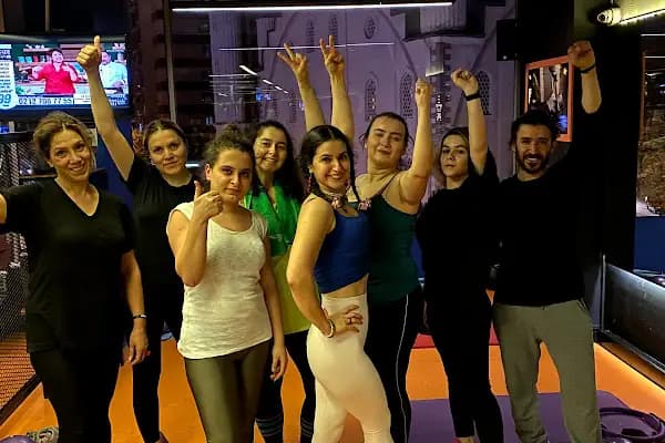 Fit Point Sport Center - Spor salonu - İstanbul Küçükçekmece