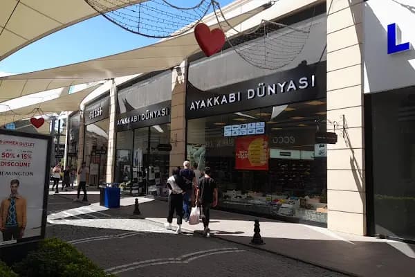 Ayakkabı Dünyası - Ayakkabı mağazası - İstanbul Pendik