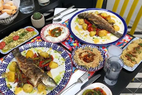 Nissi Restaurant &amp; cafe - Deniz mahsülleri restoranı - İstanbul Adalar