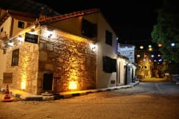 Thousand Ally Boutique Hotel &amp; Restaurant