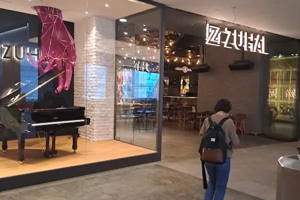 Zuhal Konsept Kanyon - Müzik aletleri mağazası - İstanbul Avcılar