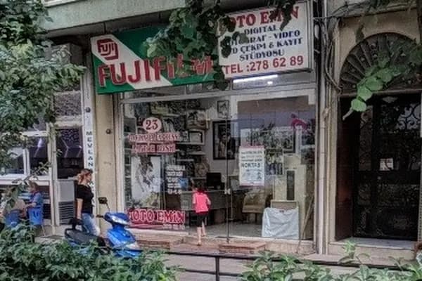 Foto Emin fotoğrafçılık - Fotoğraf Dükkanı - İzmir Karabağlar
