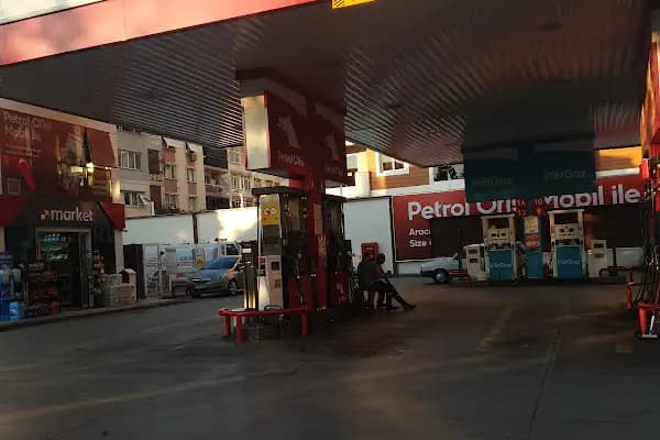 Petrol Ofisi - Benzin İstasyonu - İzmir Karabağlar