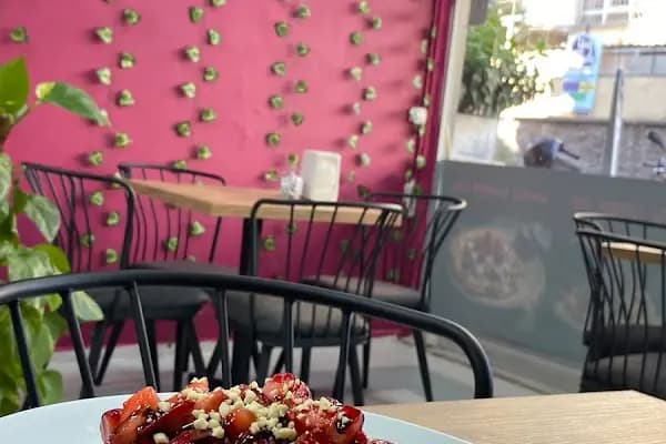 Waffle Number One Bayraklı - Tatlıcı - İzmir Karabağlar