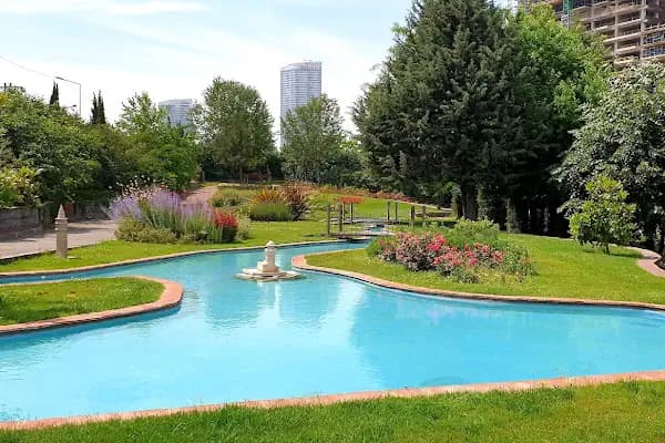 Nezahat Gökyiğit Botanik Bahçesi, Ertuğrul Adası - Botanik bahçesi - İstanbul Beyoğlu
