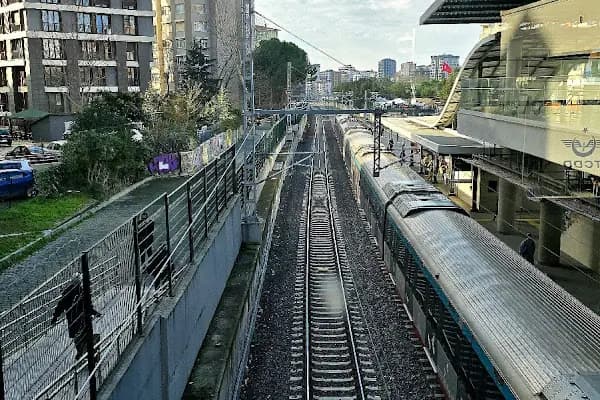 Göztepe Tren İstasyonu - Ulaşım Hizmeti - İstanbul Kartal