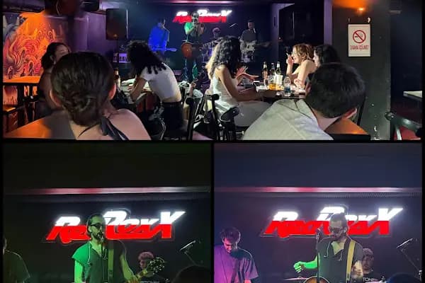 RedRoxx - Bar - İzmir Bornova